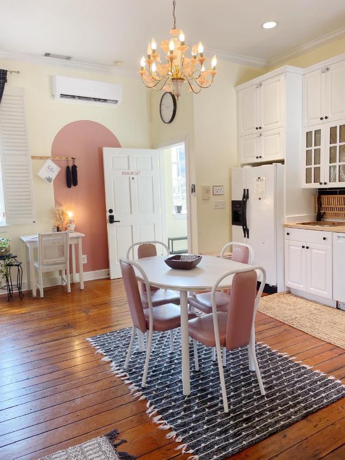 Charming 1885 Parlor Loft Downtown Savannah Stay Esterno foto